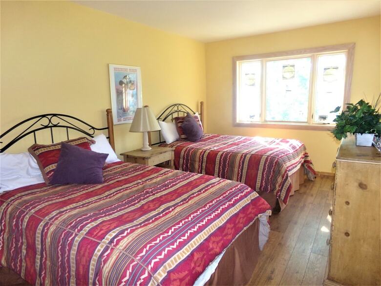 Lake Forest 2 Bed 2 Bath B