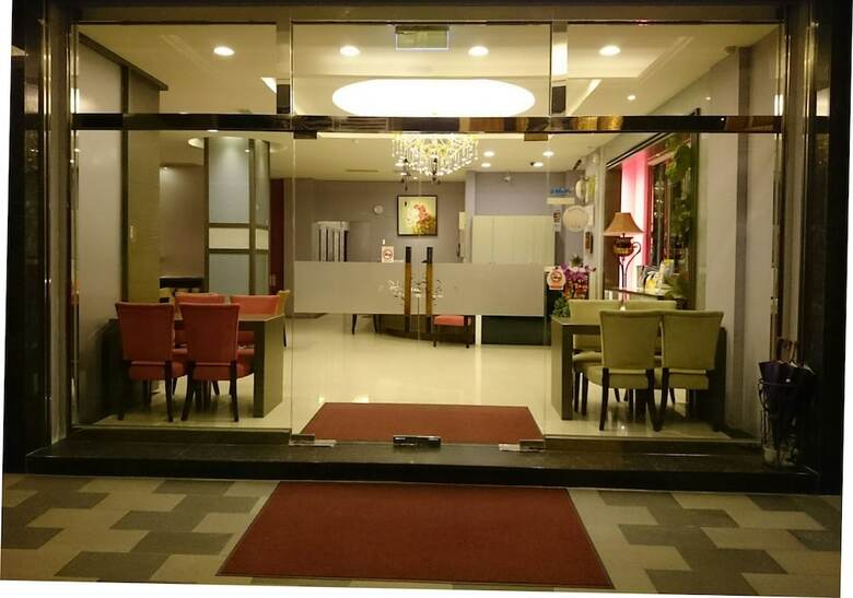 Hotel Camelot Inn
