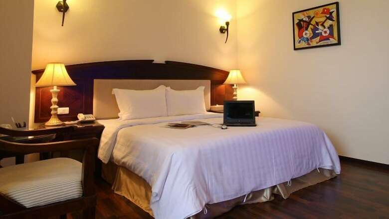 Hotel Camelot Inn
