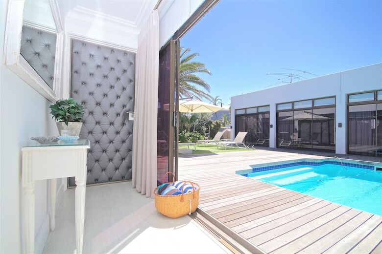 Apartamentos Ocean Breeze Sunset Beach