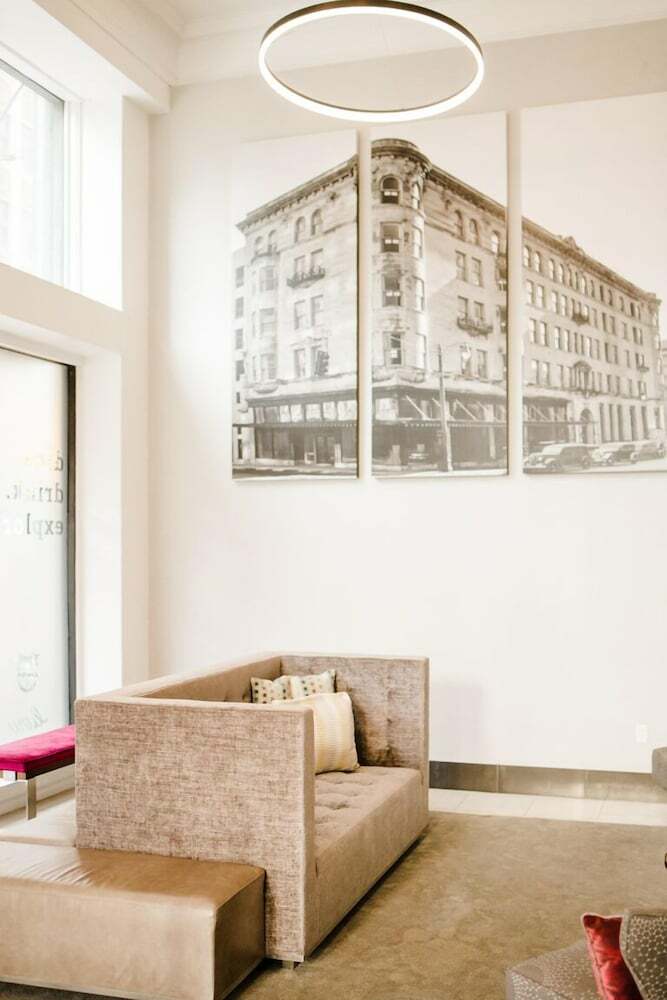Hotel Napoleon, Ascend Hotel Collection
