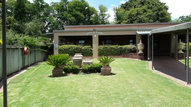Hotel Crystal Rose Lodge