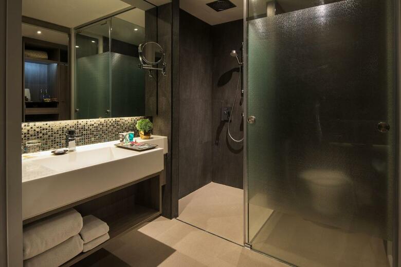 Grand 5 Hotel & Plaza Sukhumvit Bangkok