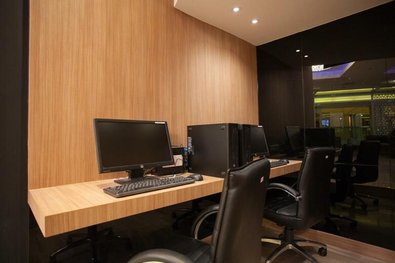 Grand 5 Hotel & Plaza Sukhumvit Bangkok