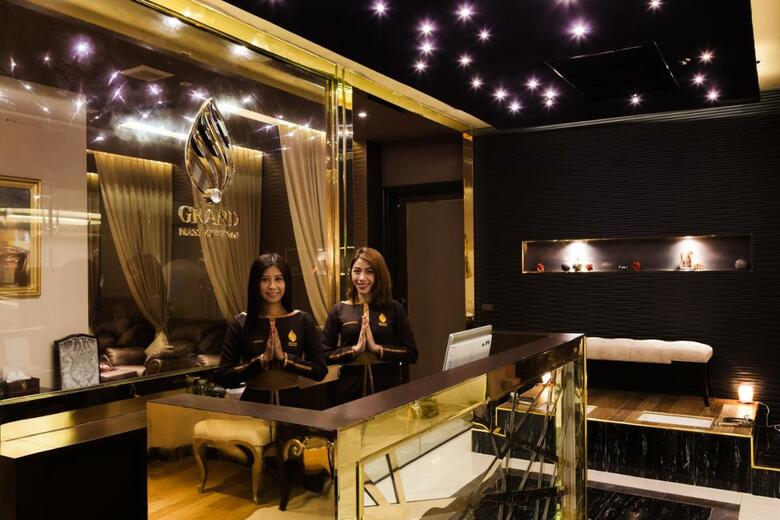 Grand 5 Hotel & Plaza Sukhumvit Bangkok