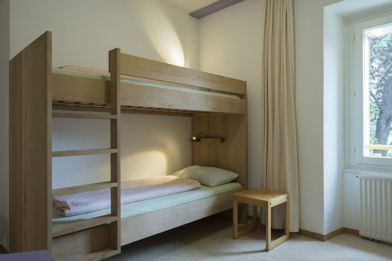 Hostal Youth Hostel Montreux