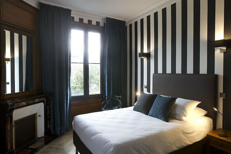 Hotel H�tel Val�zieux