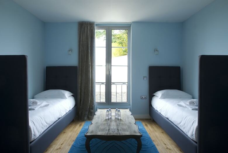 Hotel H�tel Val�zieux