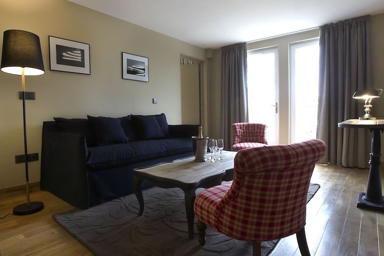 Hotel H�tel Val�zieux