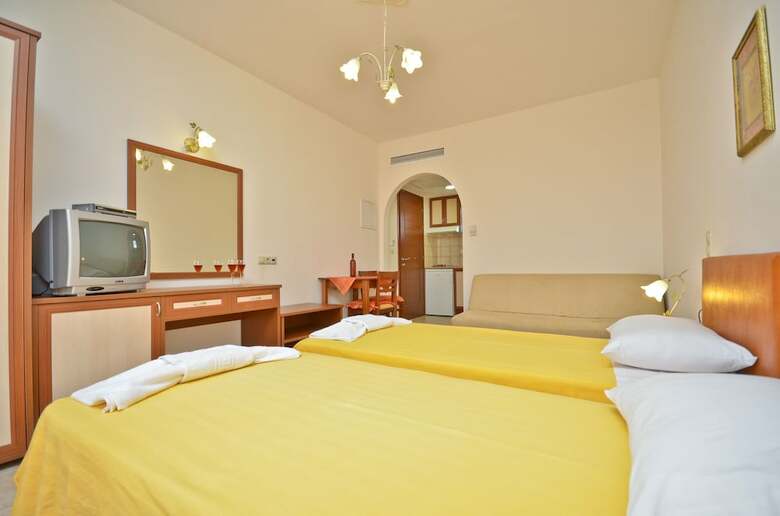 Apartamentos Anthi Studios