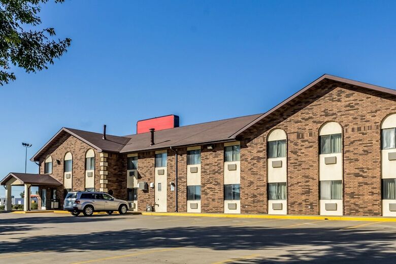 Hotel Econo Lodge North