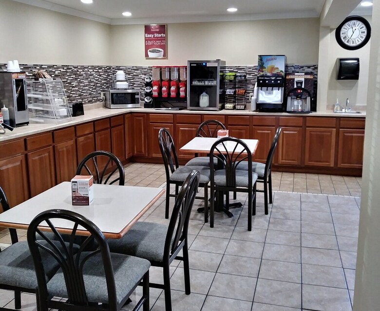 Hotel Econo Lodge North
