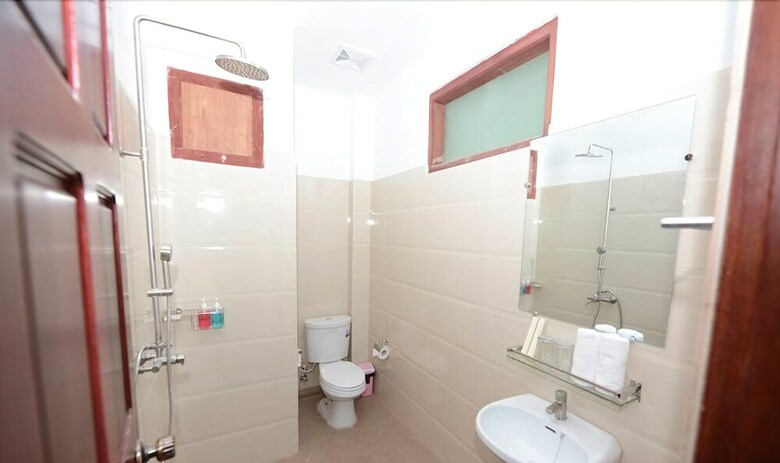 Uct Taunggyi Hotel