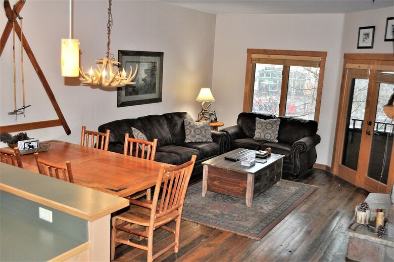 Arapahoe Lodge 1 Bed 2 Bath