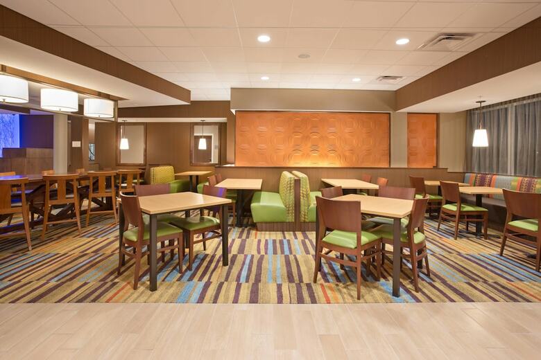 Hotel Fairfield Inn & Suites By Marriott Burlington