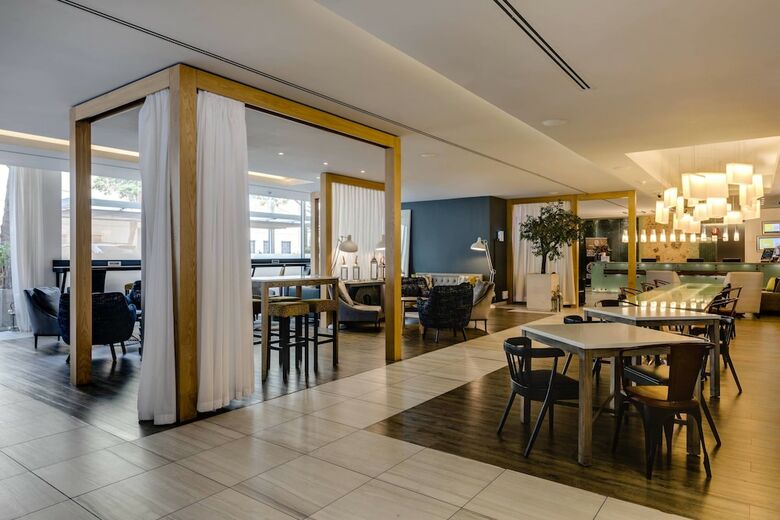 Protea Hotel Fire & Ice By Marriott Cape Town