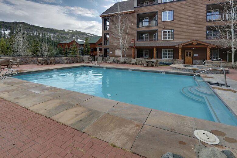 Arapahoe Lodge 1 Bed 1 Bath B