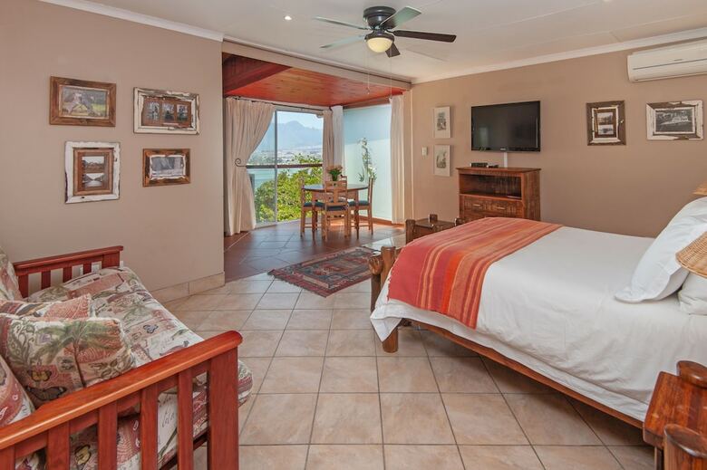 18 On Kloof Bed And Breakfast