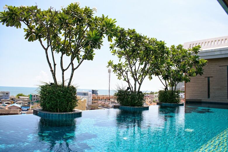Hisea Huahin Hotel