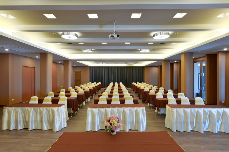 Hisea Huahin Hotel