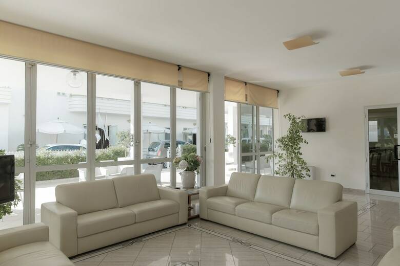 Hotel Caravel