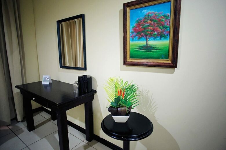 Hotel Cana Brava Inn