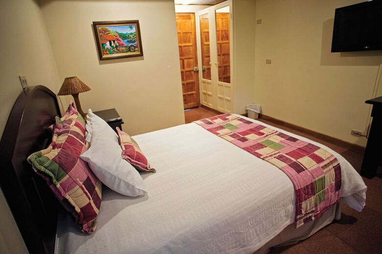 Hotel Cana Brava Inn