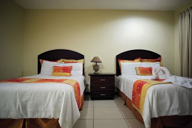 Hotel Cana Brava Inn
