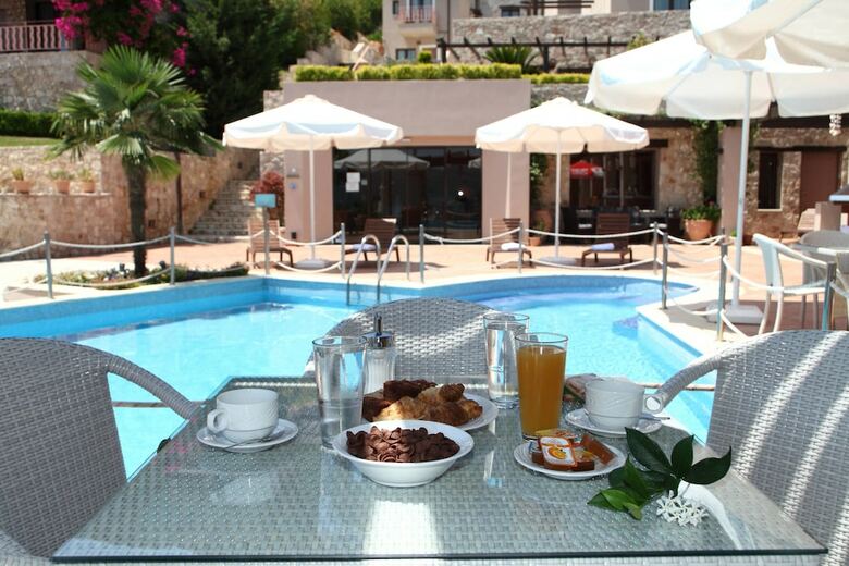 Apartamentos Tesoro Hotel
