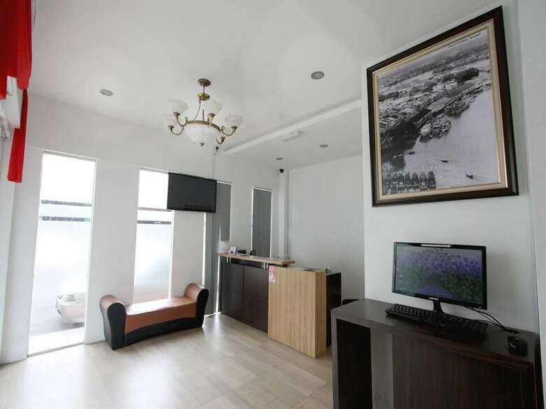 Hotel Place2stay - Airport
