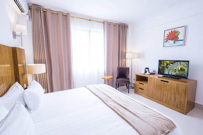 Palms Hotel