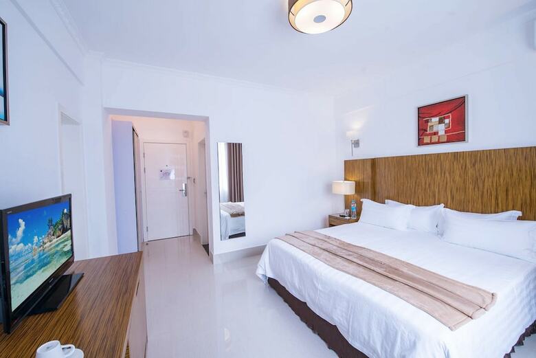 Palms Hotel