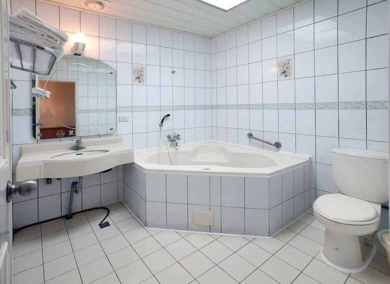 Green City Hotel