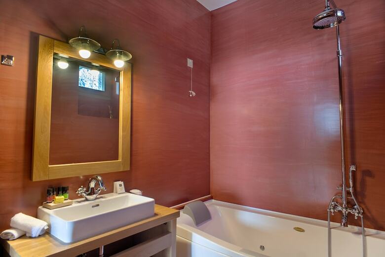 Hotel Haones Suites