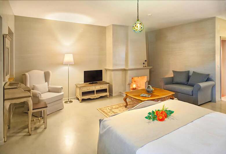 Hotel Haones Suites