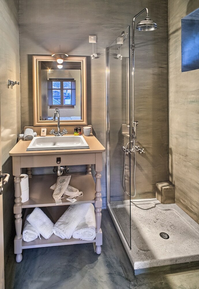 Hotel Haones Suites