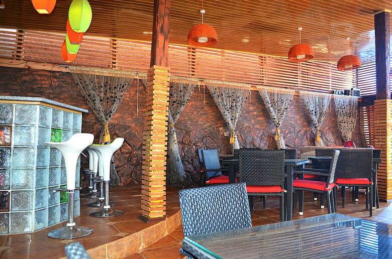 Aparthotel Space Hotel Apartments & Spa