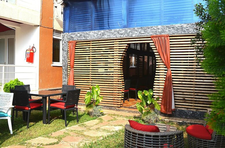 Aparthotel Space Hotel Apartments & Spa