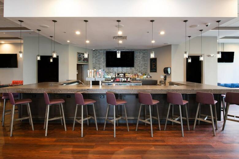 Delta Hotels By Marriott Detroit Metro Airport