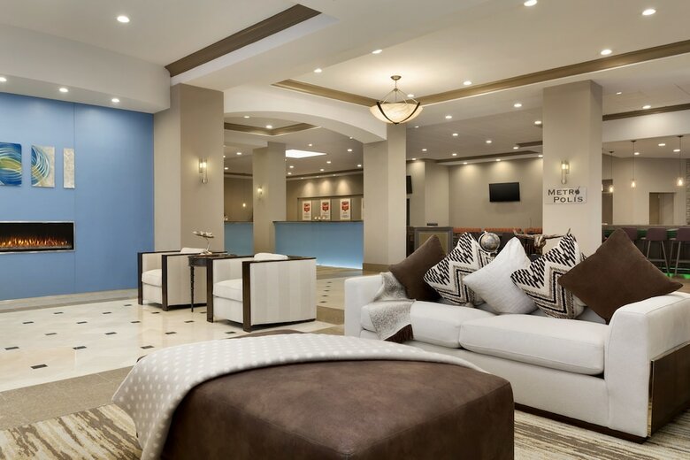 Delta Hotels By Marriott Detroit Metro Airport