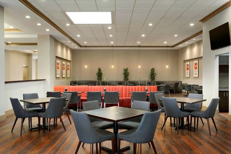 Delta Hotels By Marriott Detroit Metro Airport