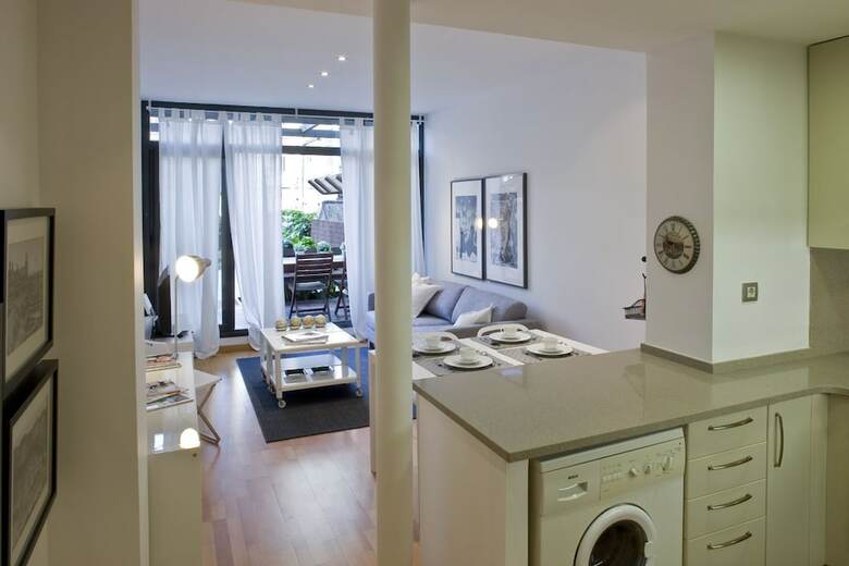 Apartamentos Flateli Lluria