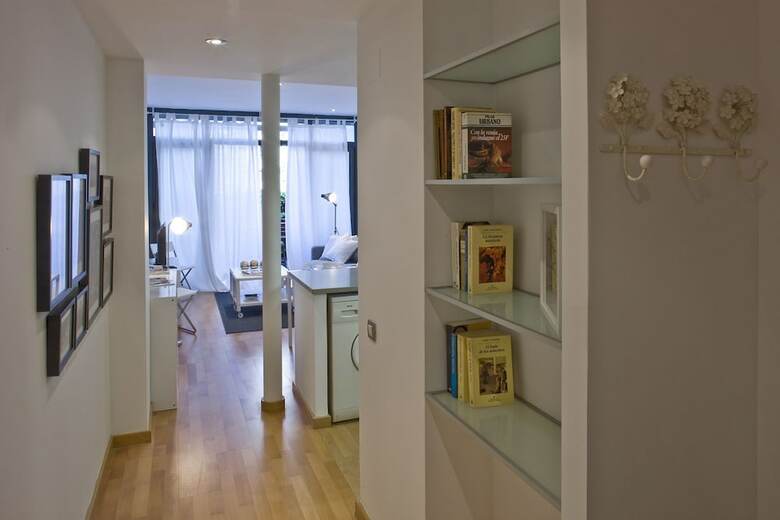 Apartamentos Flateli Lluria