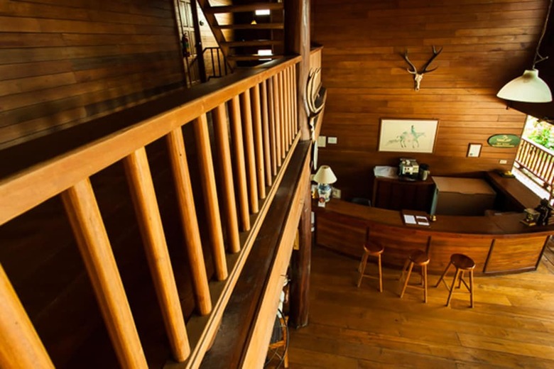 Riverhouse Hotel (The Teak House)