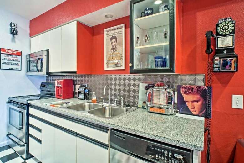 King Condo At Holiday Hills