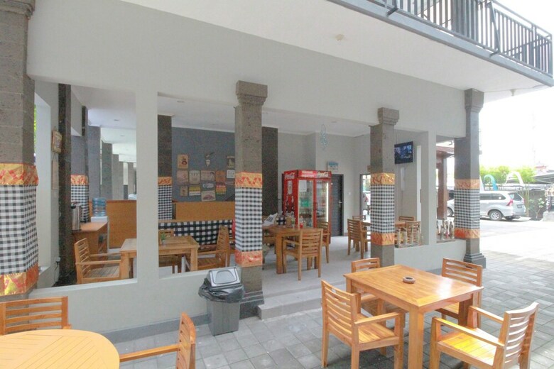 Hotel Airy Kuta Kubu Anyar 40 Bali