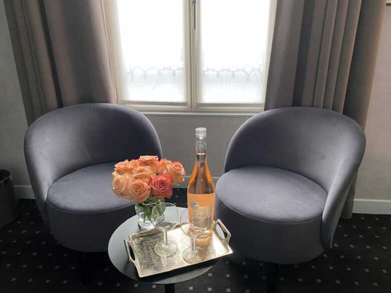 Hotel H�tel de La Paix Tour Eiffel