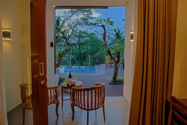 Villa River Sakti Resort