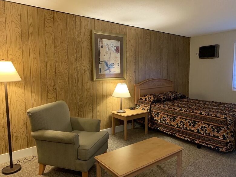 Greenview Motel And Rv Park