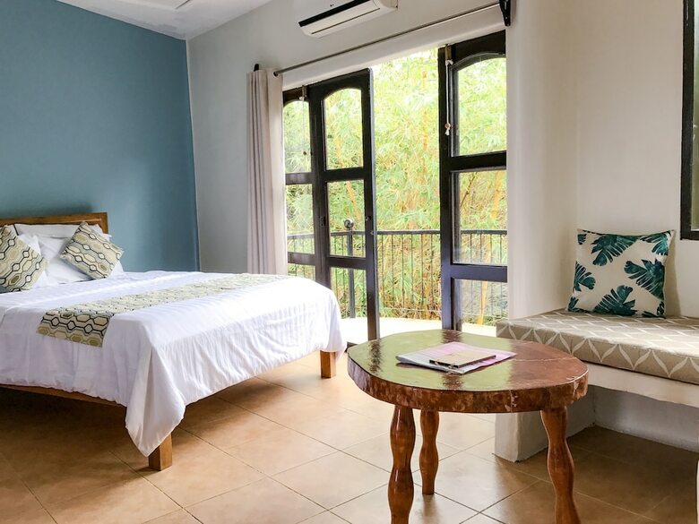 Bed & Breakfast Granada Beach Resort - Adults Only